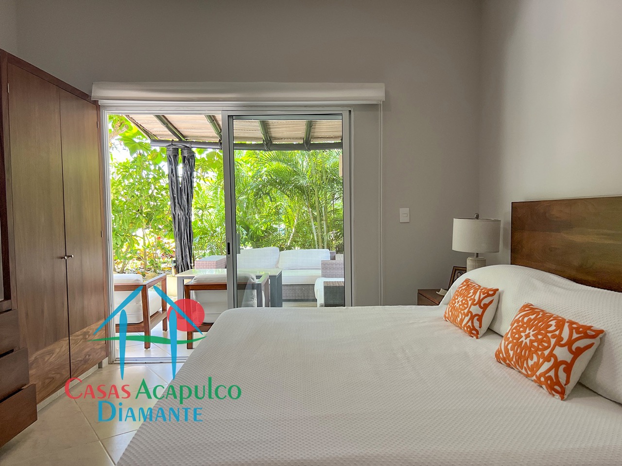 Pacífico Diamante Amura GH 1 - Recámara principal 2